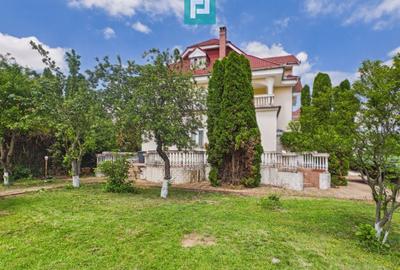 Casă cu 8 camere cu Teren 1200 Mp în Sânmartin - 3