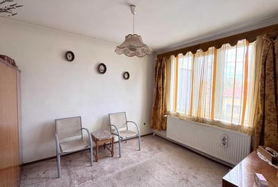 Casă cu 4 camere cu Teren 300 Mp în Central - 3