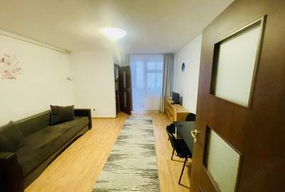 Garsonieră decomandată în Județean