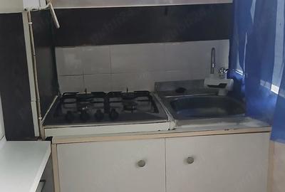 Garsonieră decomandată în Micro 19 - 19