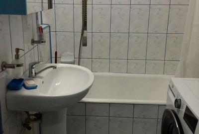 Apartament cu 2 camere decomandat în Păcii