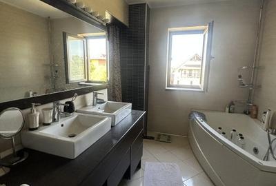 Casă individuală cu 5 camere cu Teren 2450 Mp în Rahova - 10