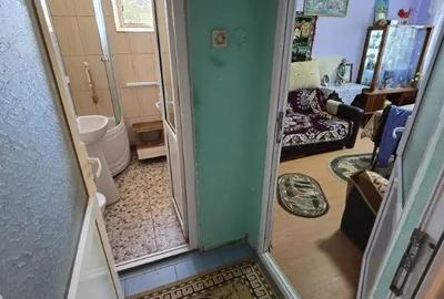 Apartament cu 3 camere semidecomandat în 23 August - 1