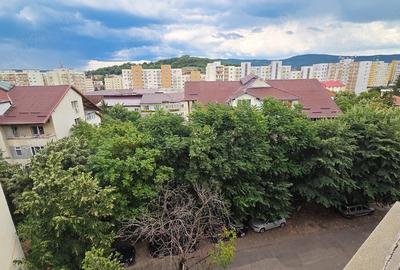 Apartament cu 3 camere decomandat în Ultracentral
