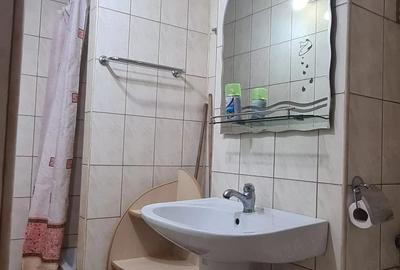 Garsonieră decomandată în Central - 1