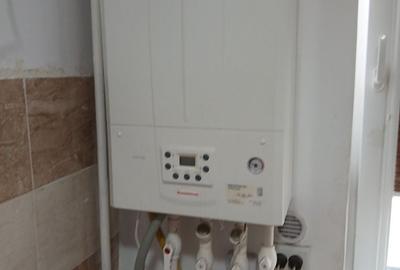 Apartament cu 2 camere decomandat în Central - 2
