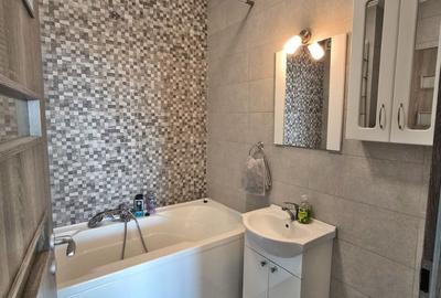 Apartament cu 3 camere în Sântandrei