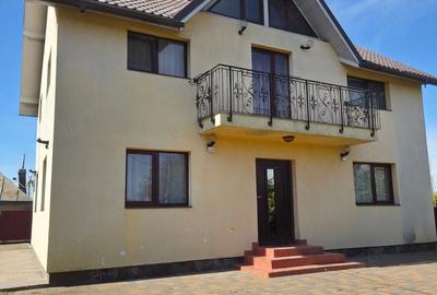Casă cu Teren 1000 Mp în Central - 7