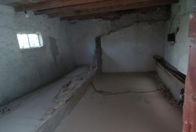 Casă cu 4 camere cu Teren 1554 Mp în Central - 9