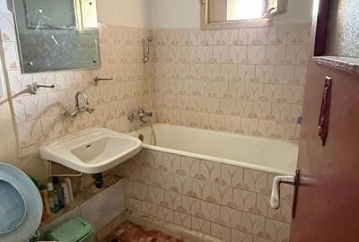 Apartament cu 2 camere semidecomandat în Titan