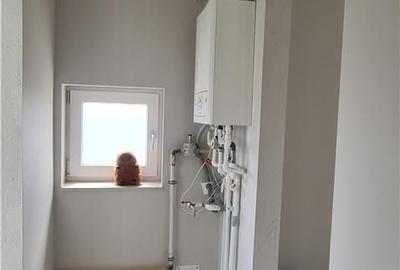 Casă cu 4 camere cu Teren 664 Mp în Zimandu Nou - 3