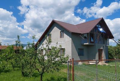 Casă cu 4 camere în Brebu - 8
