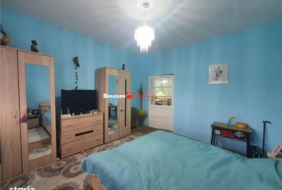 Casă cu 2 camere în Central