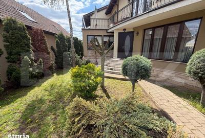 Casă cu 4 camere cu Teren 377 Mp în Lipoveni - 2