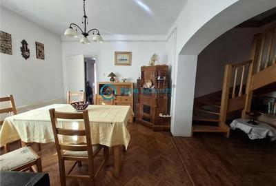 Duplex cu 6 camere cu Canalizare în Republicii - 3