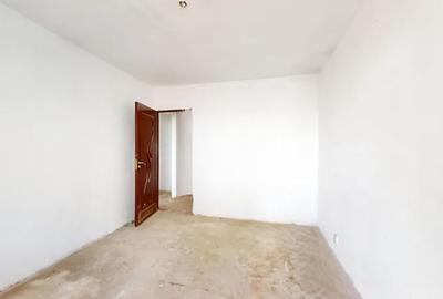 Apartament cu 4 camere decomandat în Rahova - 2