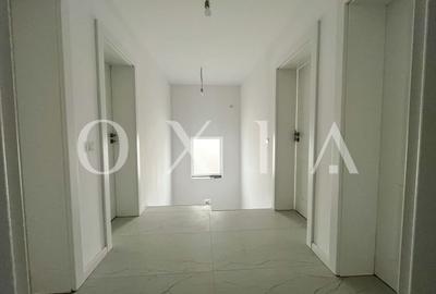 Duplex cu 5 camere cu Canalizare în Remetea Mare - 9