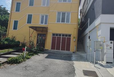 Casă cu 4 camere cu Teren 537 Mp în Central - 4