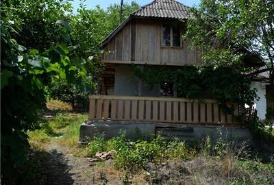 Casă cu 2 camere cu Teren 1500 Mp în Țaga
