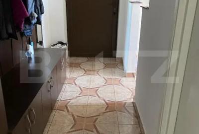 Apartament cu 3 camere semidecomandat, mobilat în Botizului - 1