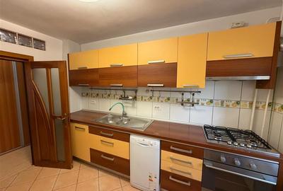Apartament cu 4 camere decomandat, mobilat în Central - 3