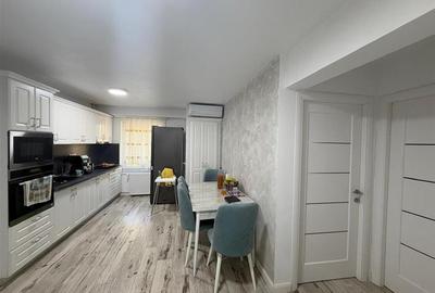 Apartament cu 3 camere decomandat în Valenta