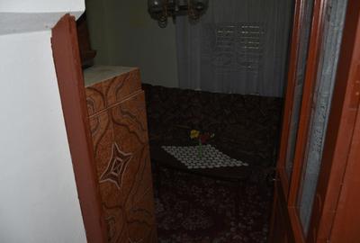 Casă individuală cu 3 camere cu Canalizare în Sud-Est - 10