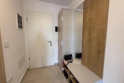 Apartament cu 2 camere decomandat, mobilat în Tractorul - 19