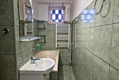 Apartament cu 2 camere semidecomandat, mobilat în 1 Mai - 7