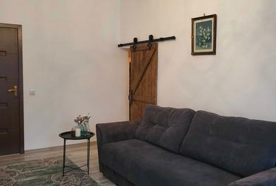 Apartament cu 2 camere semidecomandat în Central