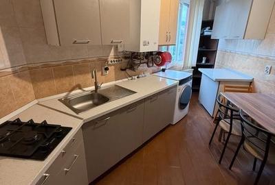 Apartament în Tractorul