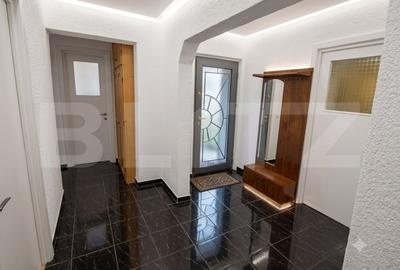 Apartament cu 4 camere decomandat în George Enescu