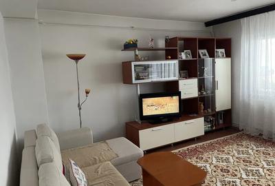 Apartament cu 3 camere decomandat, mobilat în Astra