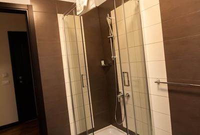 Casă cu Teren 4000 Mp în Central - 1