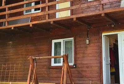 Casă cu 6 camere cu Teren 370 Mp în Florești - 1