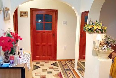 Casă cu 4 camere cu Teren 700 Mp în Horpaz