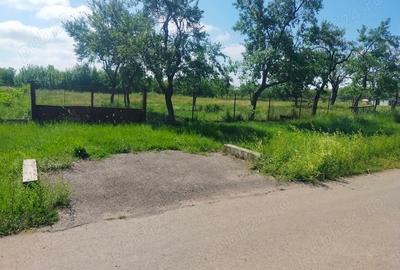 Teren de 2800 mp, în Alioș - 2