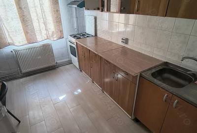 Apartament cu 3 camere decomandat în Micălaca - 2