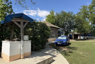 Casă cu 4 camere în Pantelimon