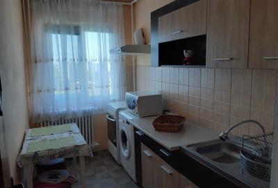 Apartament cu 3 camere în Compozitorilor