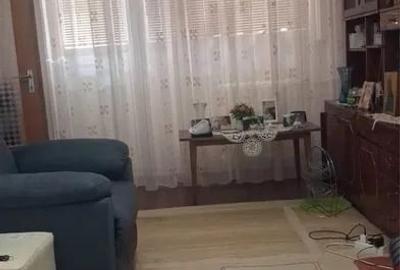 Apartament cu 3 camere decomandat în Drumul Taberei - 2
