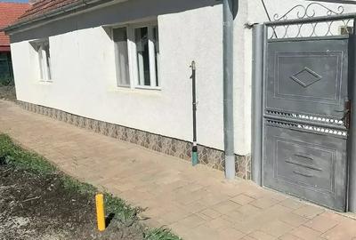 Casă cu 2 camere cu Teren 500 Mp în Central - 10