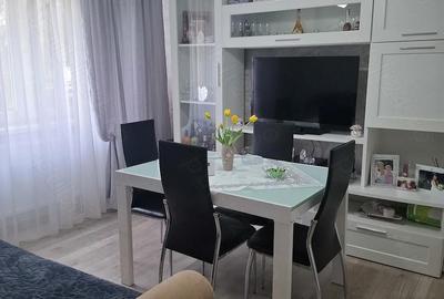 Apartament cu 3 camere decomandat în Nord - 1