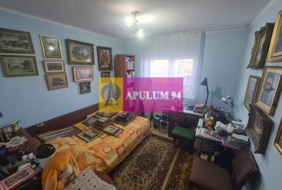 Apartament cu 3 camere decomandat în Central - 3