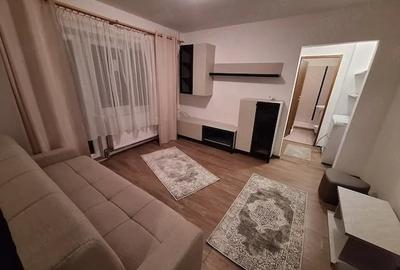 Apartament cu 2 camere semidecomandat în Torontalului