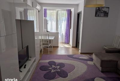 Garsonieră în Titan - 2