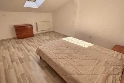 Apartament cu 4 camere decomandat în Central - 2