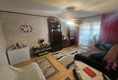 Apartament cu 3 camere decomandat în Micro II - 31