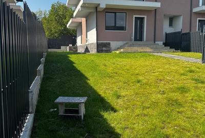Casă cu 5 camere cu Teren 234 Mp în Central