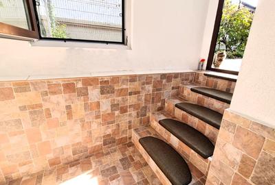 Apartament cu 3 camere, mobilat în Sub Arini - 2